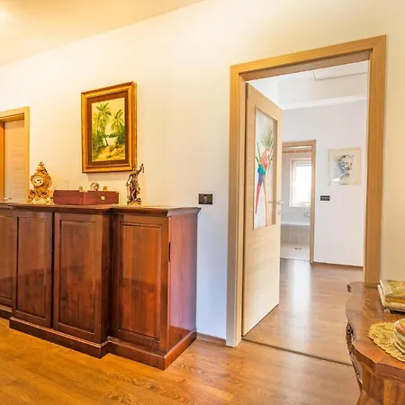 Feriehus Awesome In With 3 Bedrooms, Wifi And Outdoor Swimming Pool *