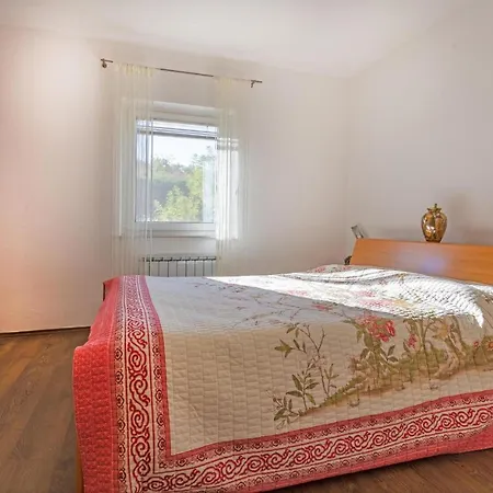 Awesome In With 3 Bedrooms, Wifi And Outdoor Swimming Pool Prázdninový dům
