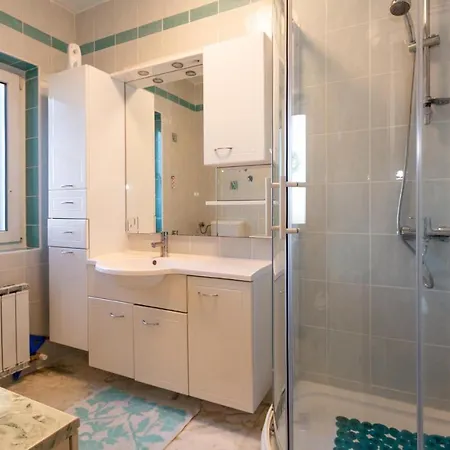Awesome In With 3 Bedrooms, Wifi And Outdoor Swimming Pool Feriehus Pobegi